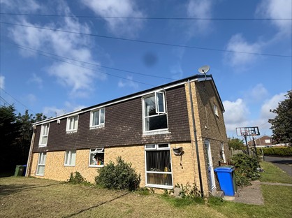 2 Bed Flat, Pecket Close, NE24