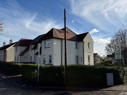 3 Bed Flat, Houston Road, PA11