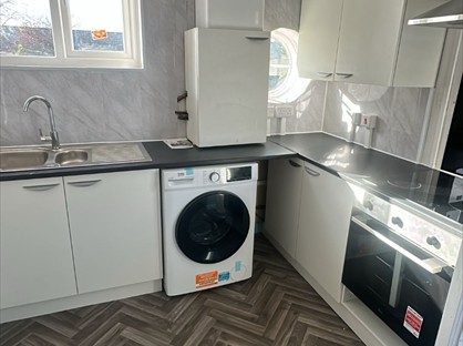 2 Bed Maisonette, Elmwood Avenue, TW13