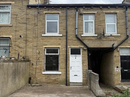 2 Bed Terraced House, Girlington Road, BD8