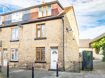 3 Bed Terraced House, Horsefair, LS22