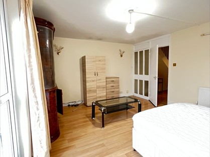 Room in a Shared House, Sandpiper Court, SE8