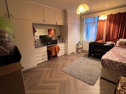 Room in a Shared House, Broadfield Avenue, HA8