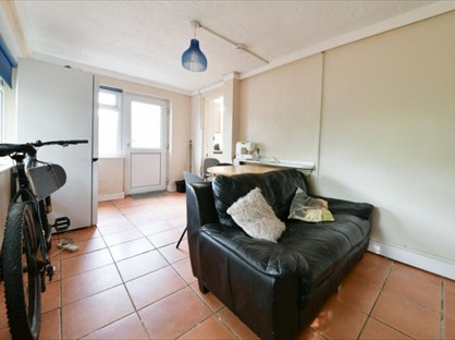 1 Bed Detached House, The Highway, BN2