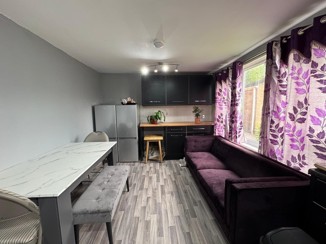 Room in a Shared House, Norfolk Park Village, S2, N1 7GU