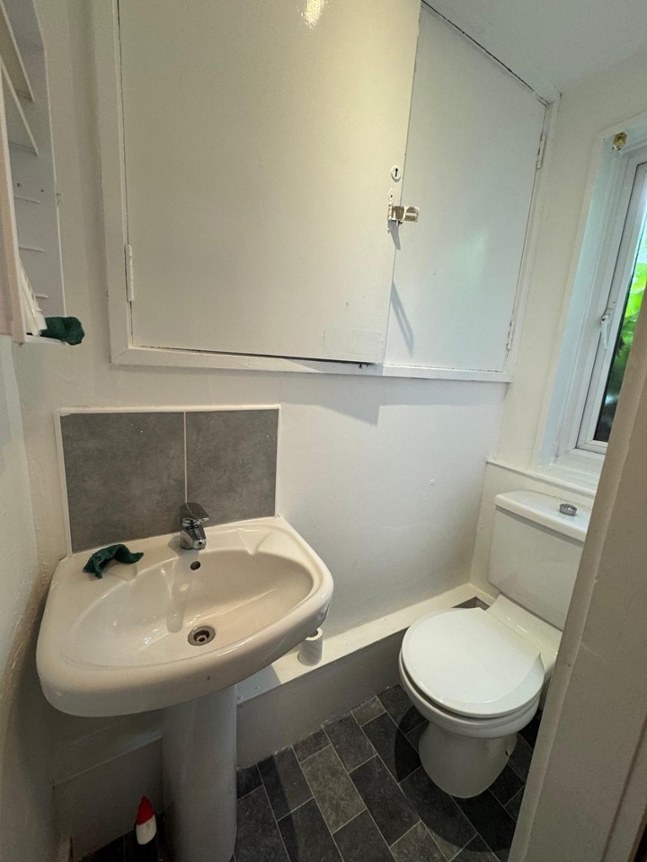 Additional image 11 of Room in a Shared House, Norfolk Park Village, S2, N1 7GU