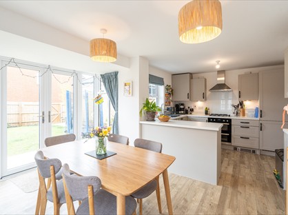 4 Bed Detached House, Vernon Place, OX14