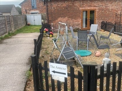 1 Bed Semi-Detached House, Holly Lane, SK9