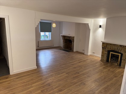 4 Bed Semi-Detached House, North Street, DA7