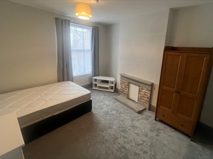 Room in a Shared House, Grove Park Avenue, BS4