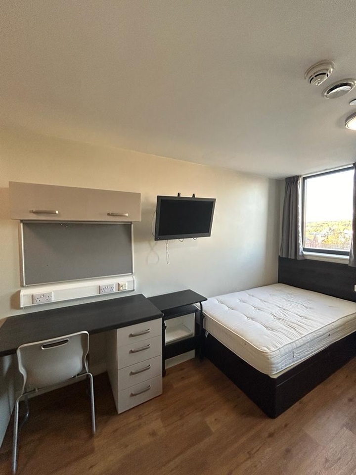 Additional image 3 of Studio Flat, Queen Street, S1, N1 7GU