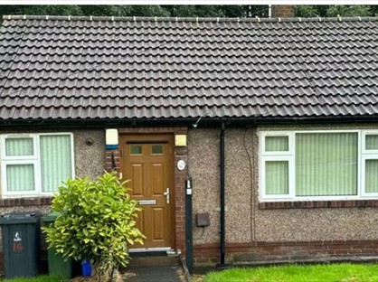 1 Bed Bungalow, Park Close, SK15