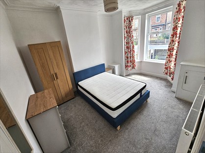 Room in a Shared House, Liverpool Road, M30