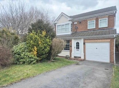 4 Bed Detached House, Redwood Drive, HD2