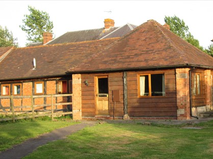 2 Bed Detached House, Stockwood Lane, WR7