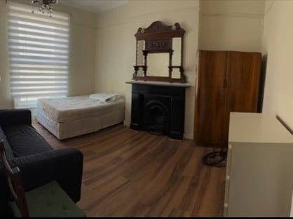 Room in a Shared Flat, Camden Park Road, NW1