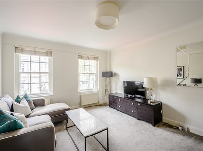 2 Bed Flat, Pelham Court, SW3