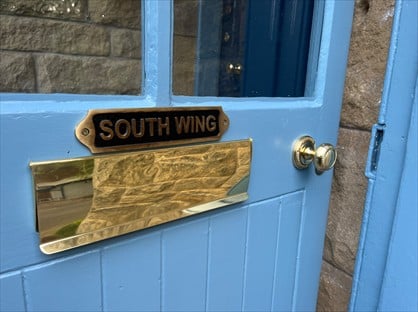 6 Bed Semi-Detached House, Southwing Williamscraig House, EH49