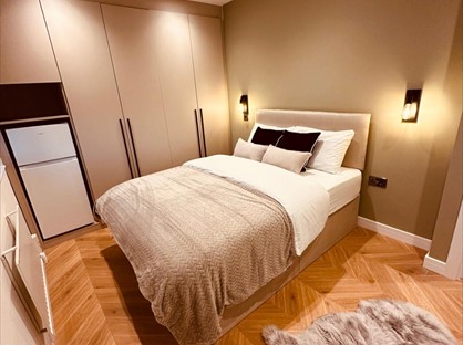 Room in a Shared House, Harvest Road, TW13