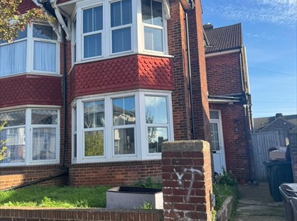 Studio Flat, Cavendish Avenue, BN22