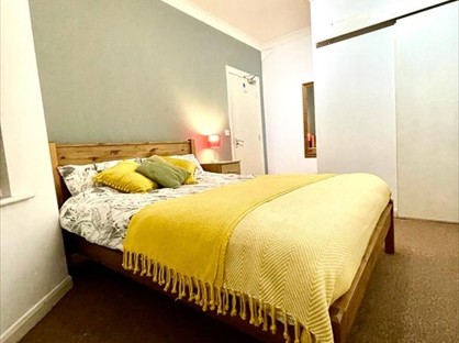 Room in a Shared House, Drayton Gardens, UB7