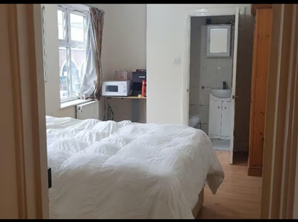 Room in a Shared Flat, Ahead Stone, HA1