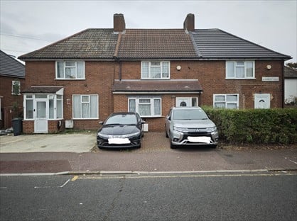 3 Bed Terraced House, Aconbury Road, RM9