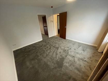 1 Bed Flat, Newport, LN1