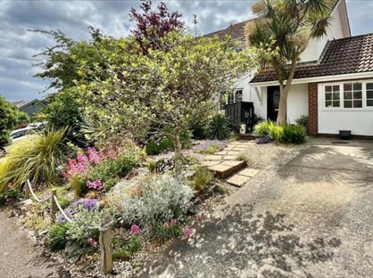 4 Bed Semi-Detached House, Smallcombe Road, TQ3