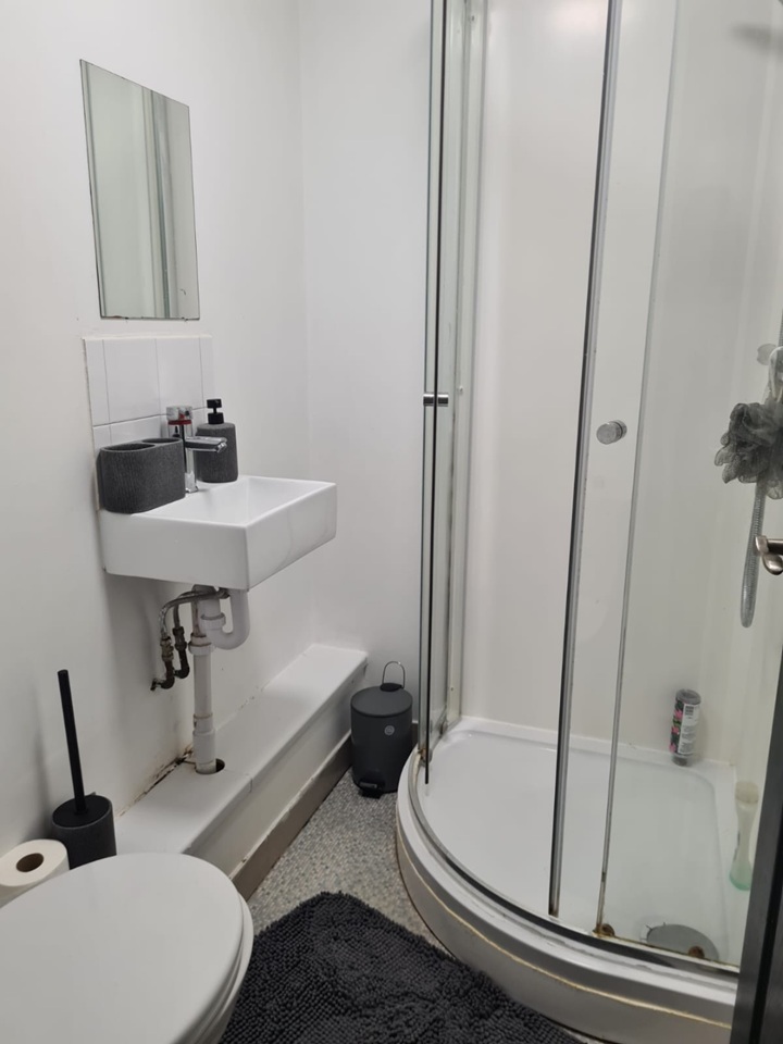 Additional image 6 of Room in a Shared House, Woodside Road, SO17, N1 7GU