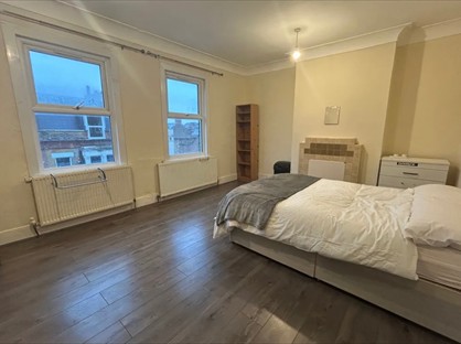 3 Bed Flat, High Street, E17