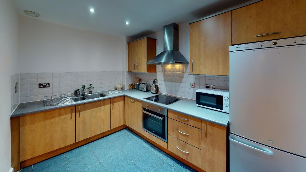 Liverpool - 2 Bed Flat, Madison Square, L1 - To Rent Now for £1,345.00 p/m