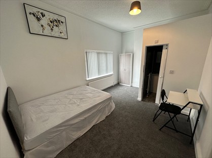 Room in a Shared House, Princess Road, TS1