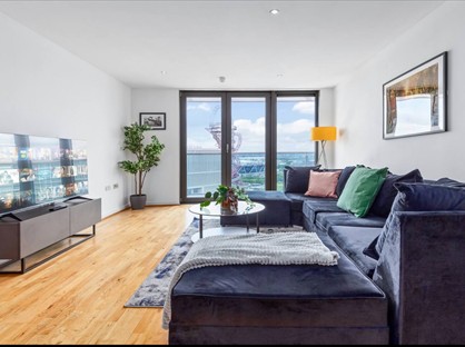 2 Bed Penthouse, Icona Point, E15