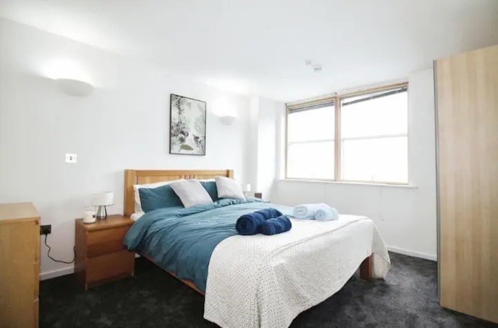 2 Bed Flat, Wellington Street, LS1