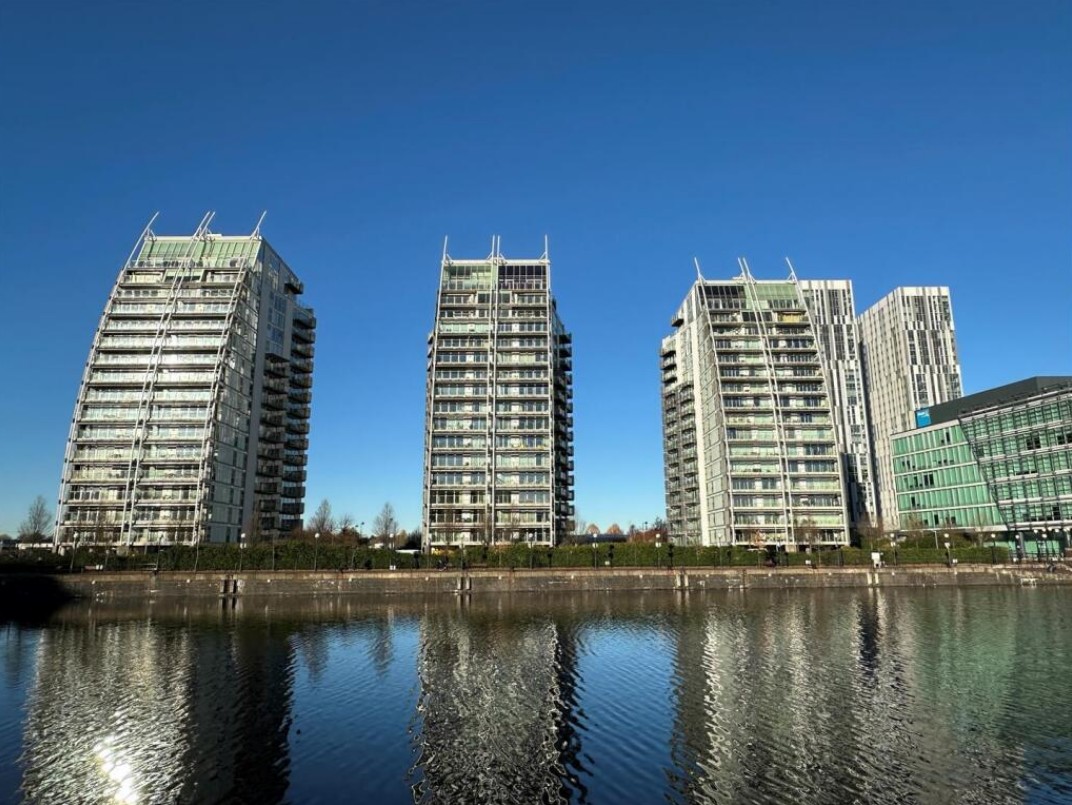 Salford - 2 Bed Flat, N V Building, M50 - To Rent Now for £1,350.00 p/m