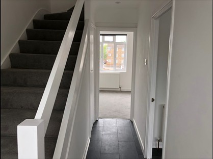 Room in a Shared Flat, North Parade, KT9