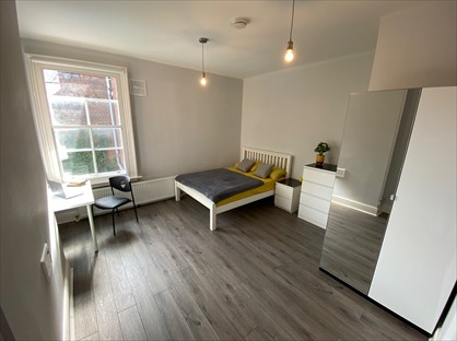 2 Bed Flat, Bath Street, CV31