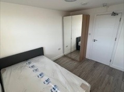 Room in a Shared House, Halley Road, E7