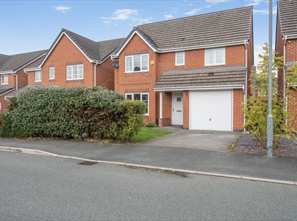 4 Bed Detached House, Dallas Drive, WA5