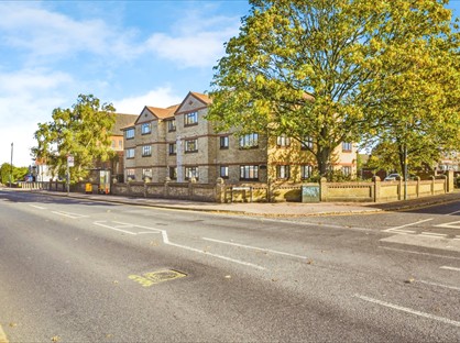 1 Bed Flat, Cloisters Court, DA7