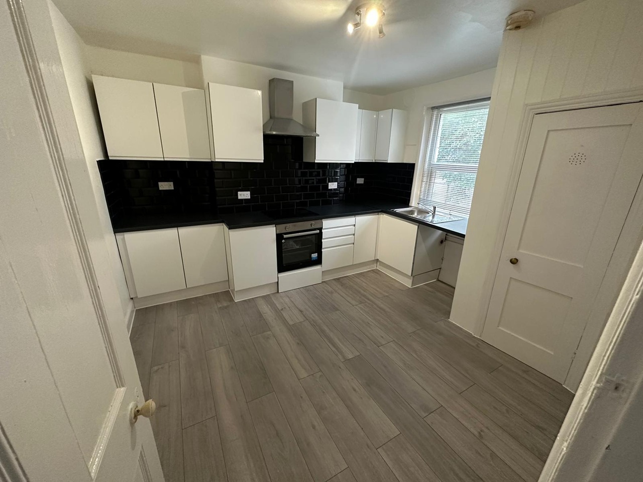 southampton-3-bed-flat-st-mary-street-so14-to-rent-now-for