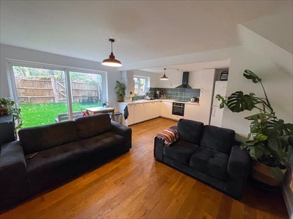 4 Bed Terraced House, Holland Drive, SE23