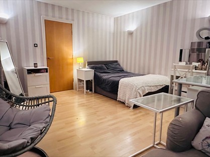 Studio Flat, Britannia House, LS1