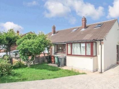 3 Bed Semi-Detached House, Carr Hill Grove, LS28