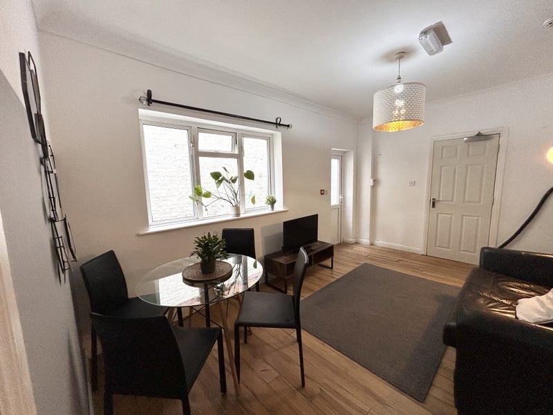 Additional image 6 of Room in a Shared House, The Polygon, SO15, N1 7GU