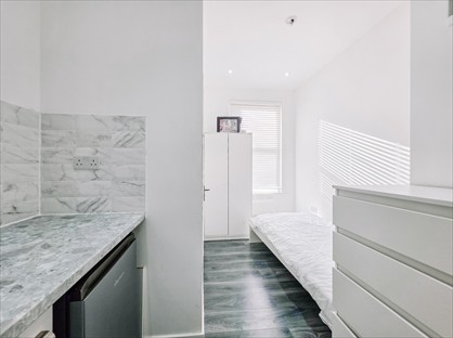 Studio Flat, Cliff Avenue, SS0