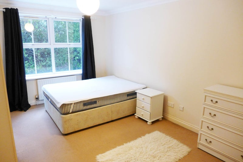 Additional image 5 of 2 Bed Flat, Holmwood Court, SO16, N1 7GU