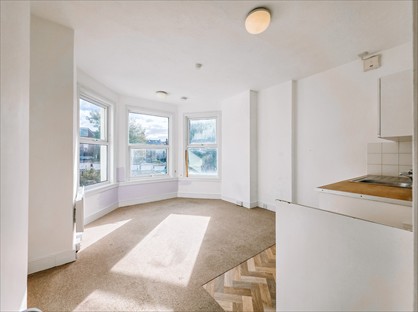 Room in a Shared House, Seaforth Road, SS0