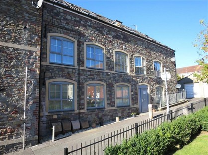 2 Bed Flat, Fountain Mill, BS5
